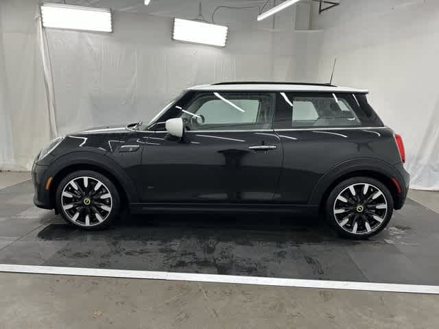 Certified 2024 MINI Hardtop 2 Door SE with VIN WMW13DJ0XR2U71976 for sale in Portland, OR