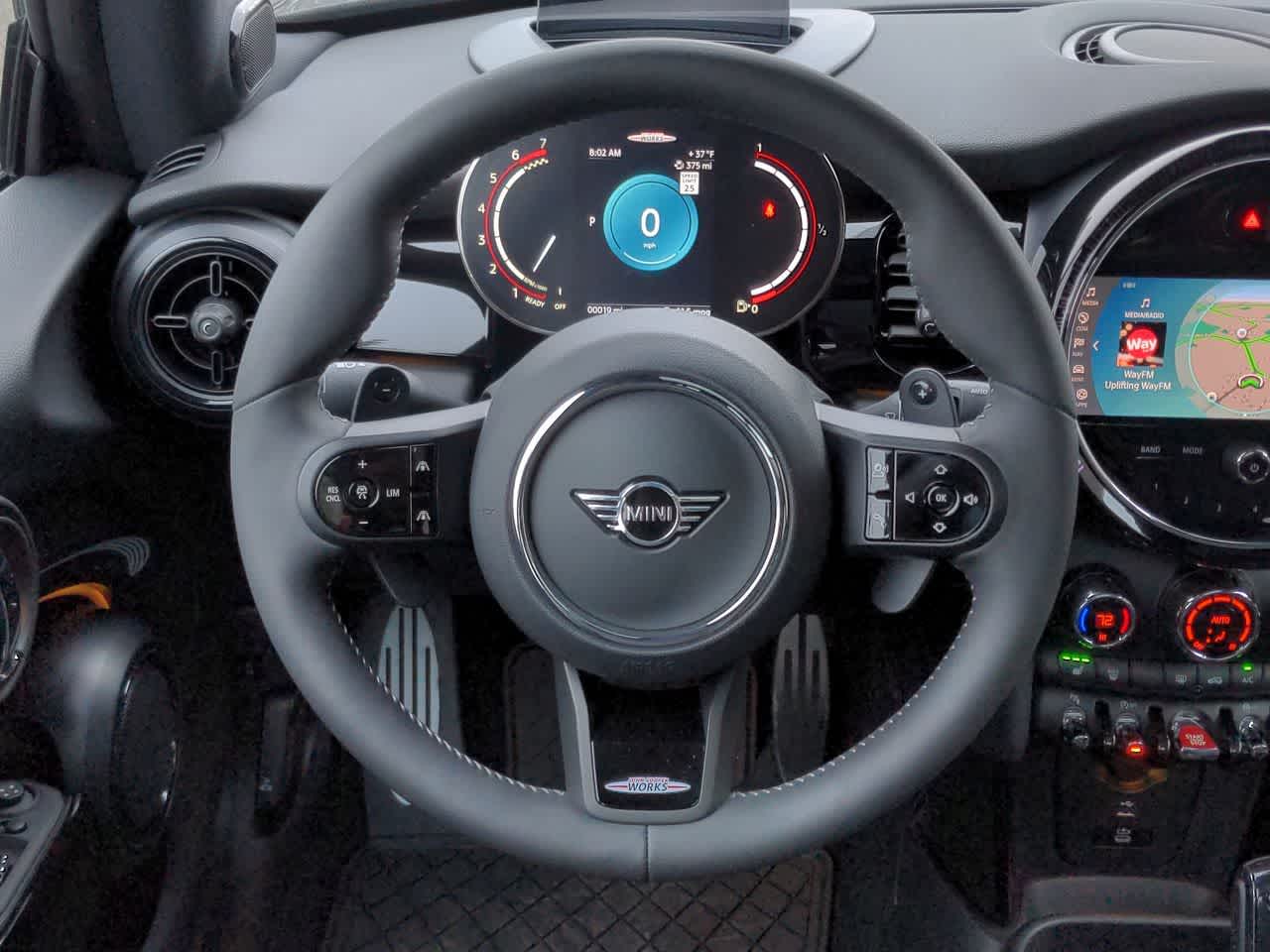 Thumbnail: 2023 MINI Cooper Hardtop - 21