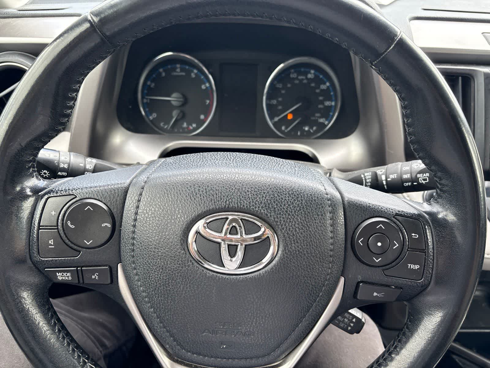 Thumbnail: 2018 Toyota RAV4 - 7