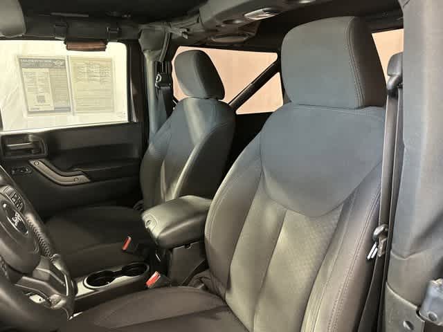 Thumbnail: 2013 Jeep Wrangler - 10