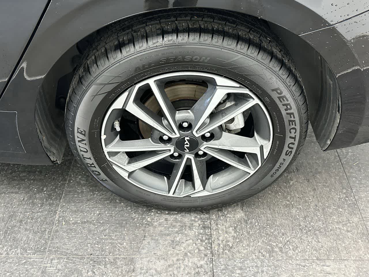 Thumbnail: 2024 Kia Forte - 25