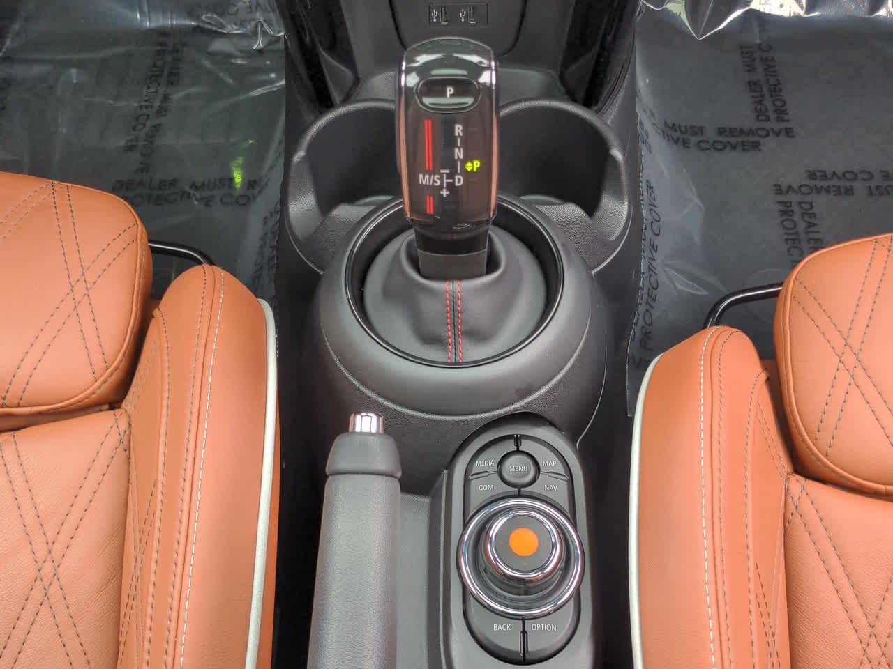 Thumbnail: 2020 MINI Cooper Hardtop - 32