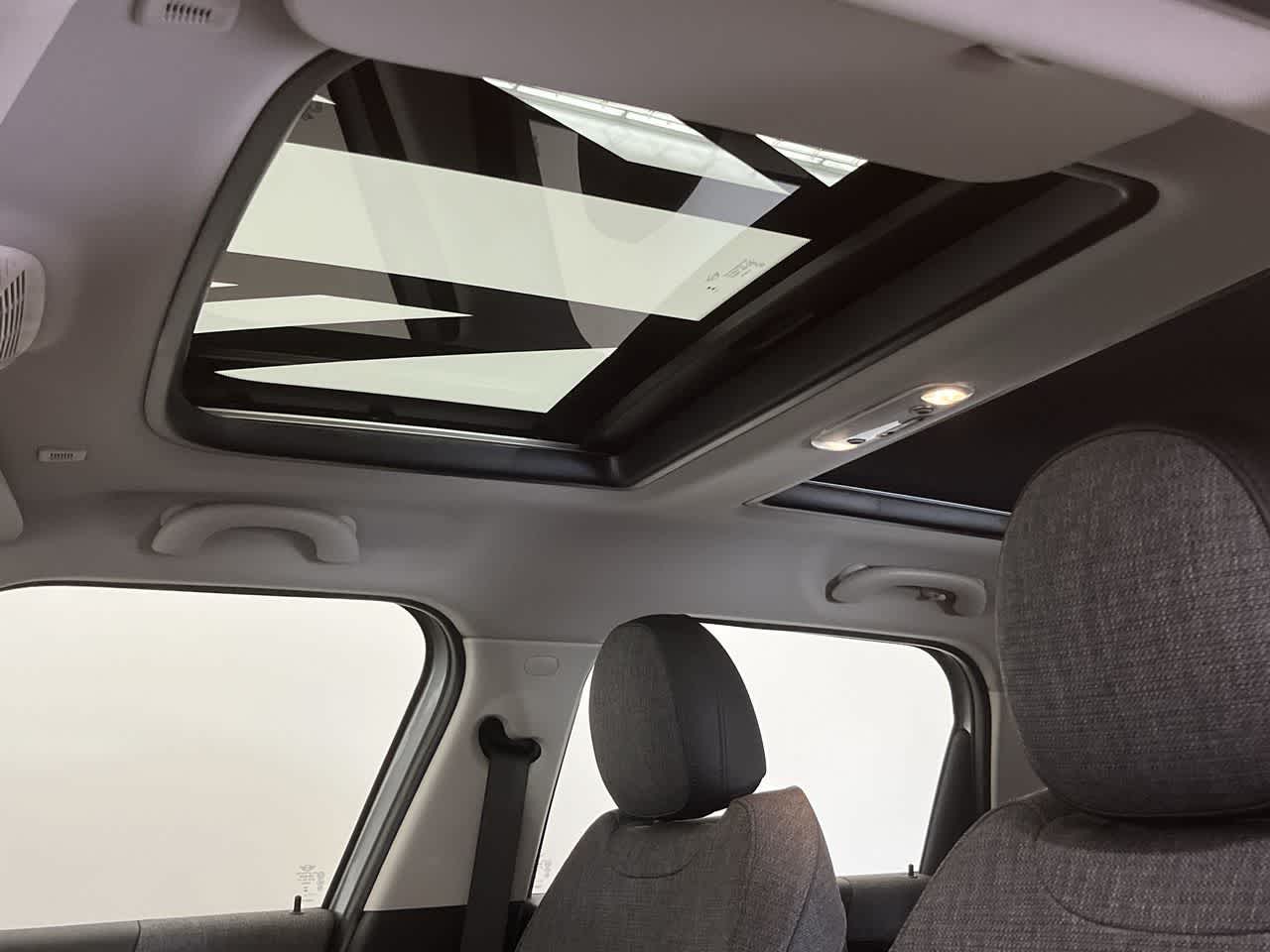 Thumbnail: 2023 MINI Cooper Countryman - 18