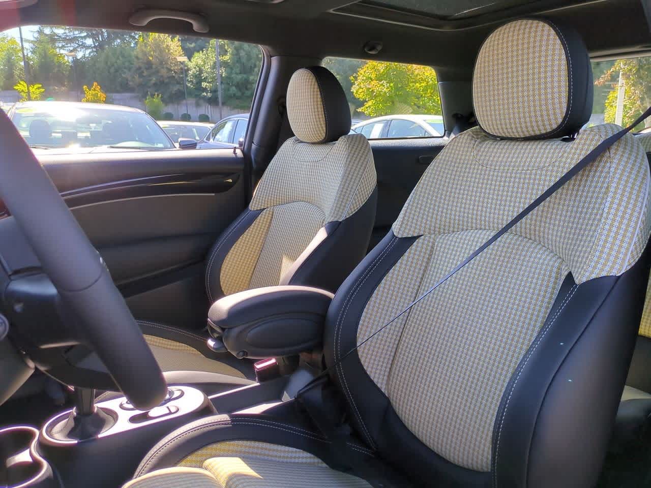 Thumbnail: 2024 MINI Cooper Hardtop - 15