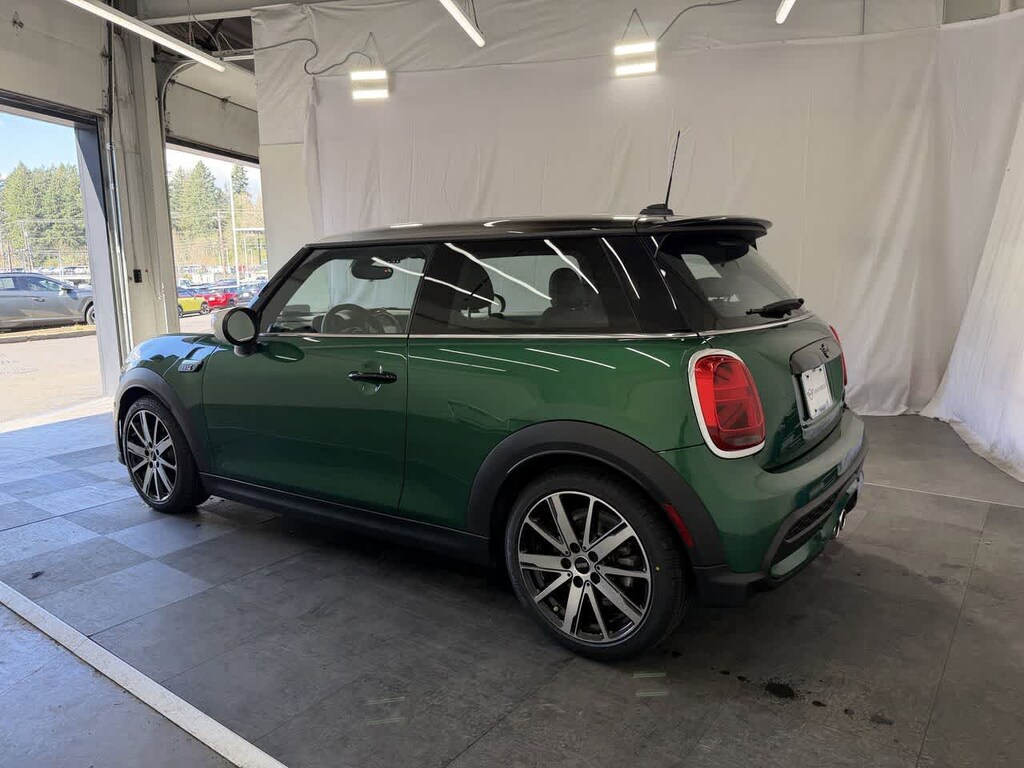 2023 Mini Cooper S Hardtop 2 Door photo 3