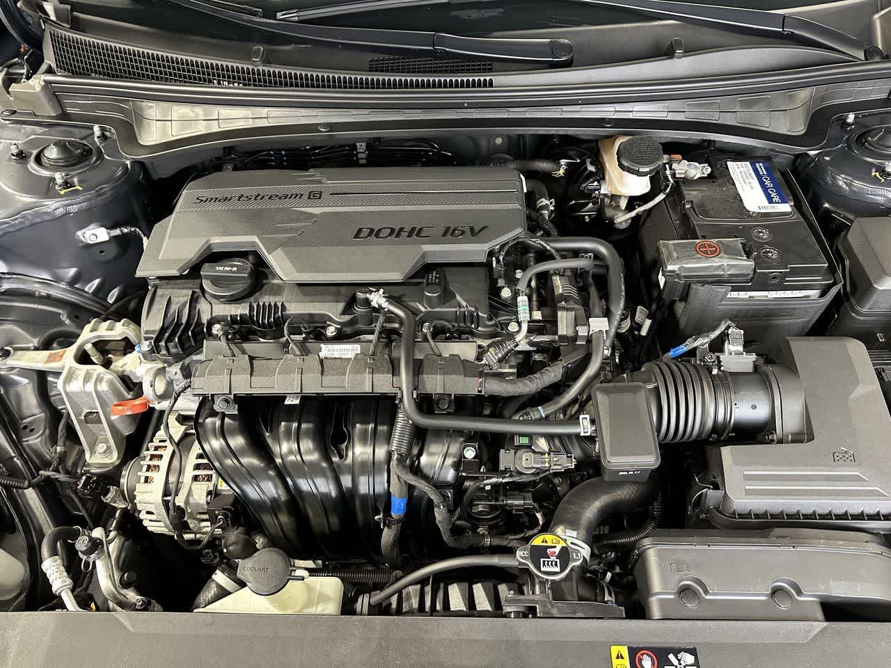 Thumbnail: 2022 Hyundai Elantra - 8