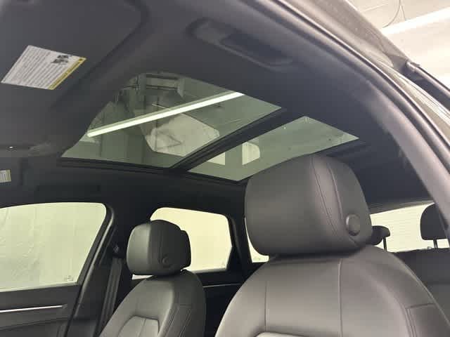 Thumbnail: 2020 Audi Q3 - 14
