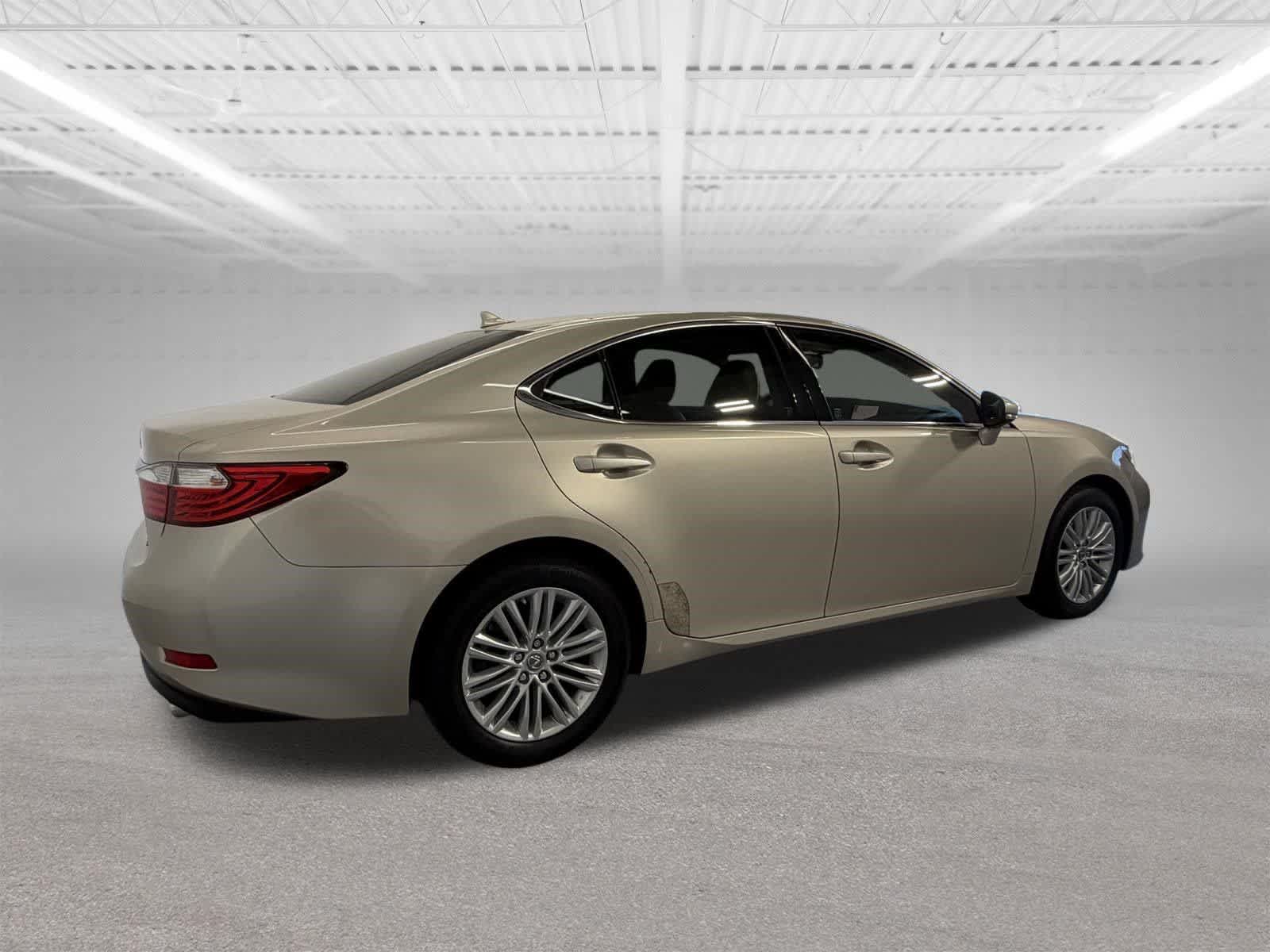Thumbnail: 2013 Lexus ES - 5