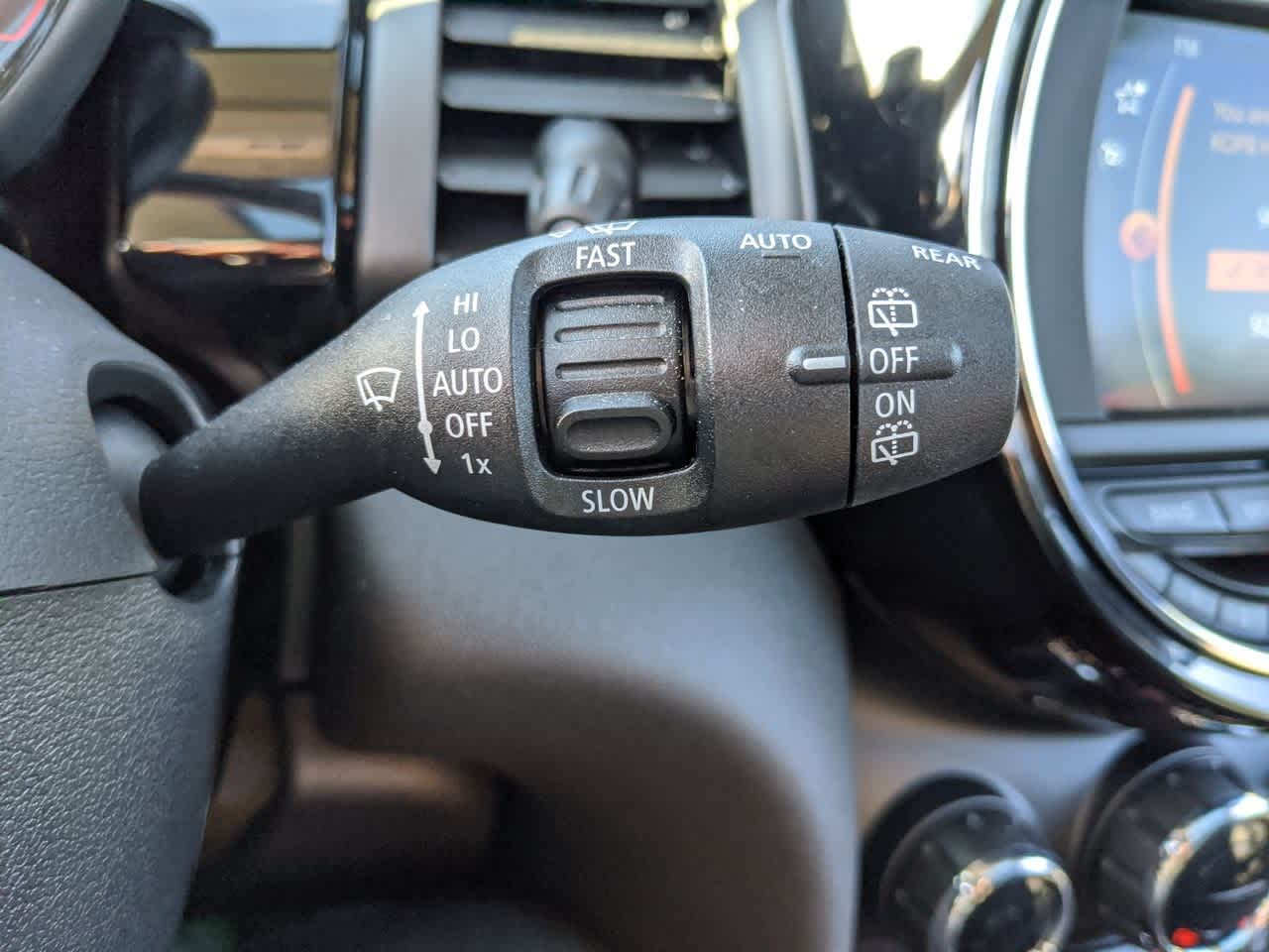 Thumbnail: 2019 MINI Cooper Hardtop - 25