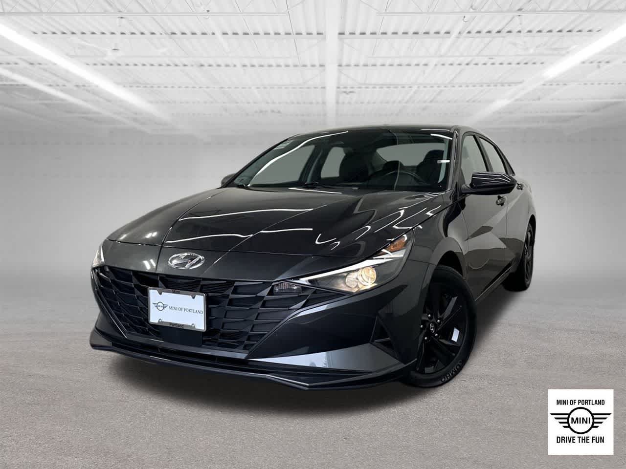 Thumbnail: 2022 Hyundai Elantra - 1