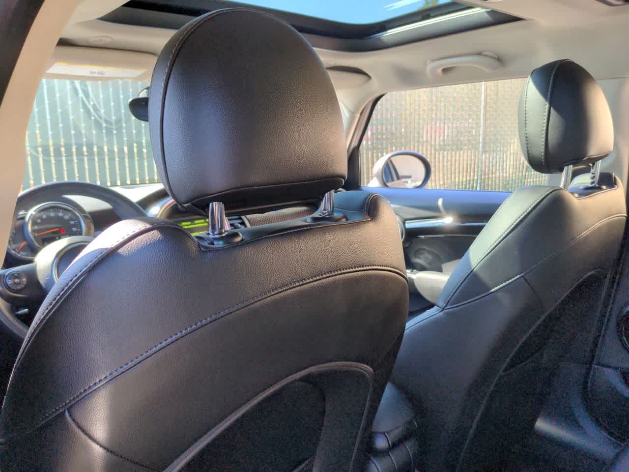 Thumbnail: 2018 MINI Cooper Hardtop - 18