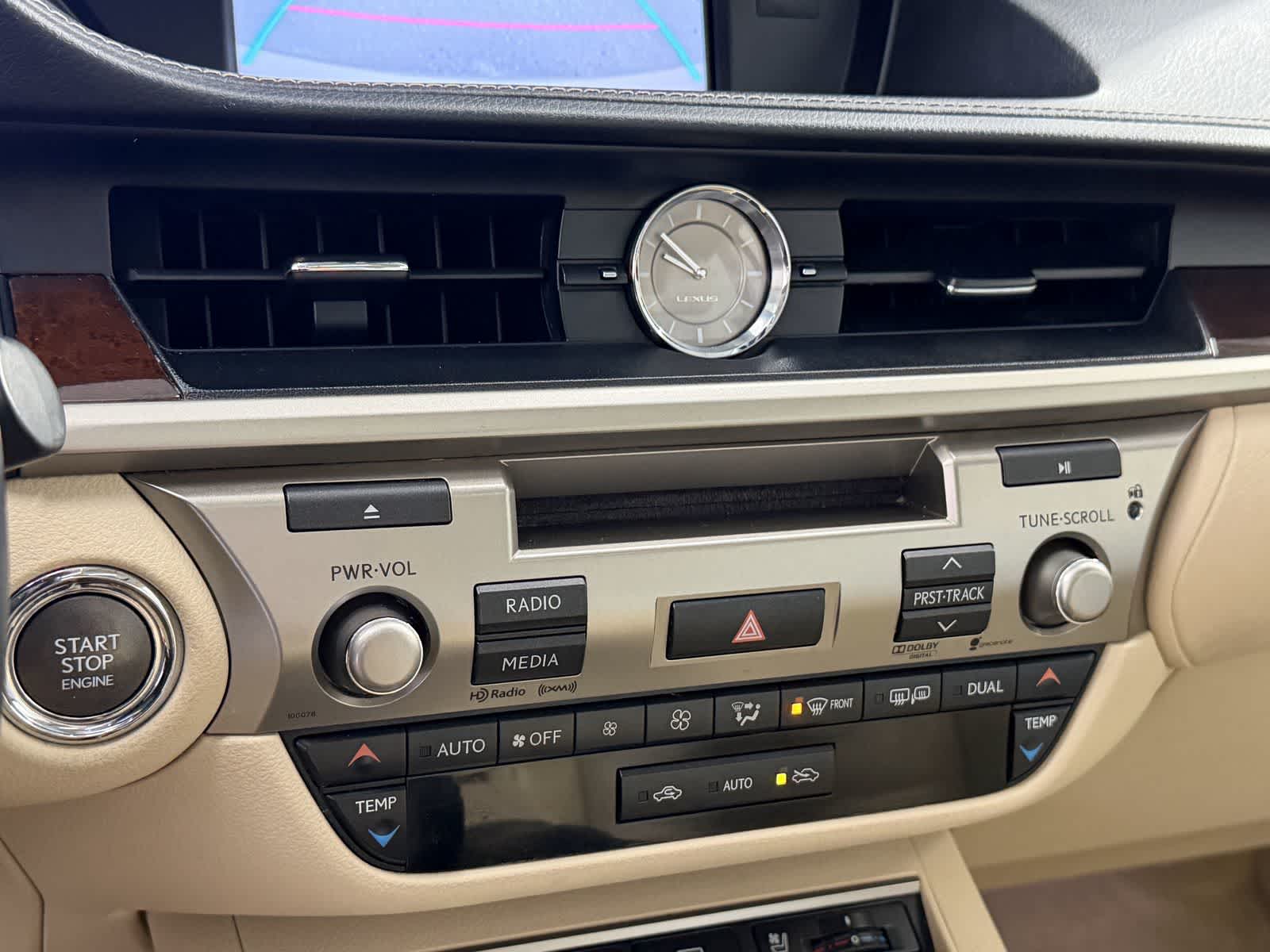 Thumbnail: 2013 Lexus ES - 21