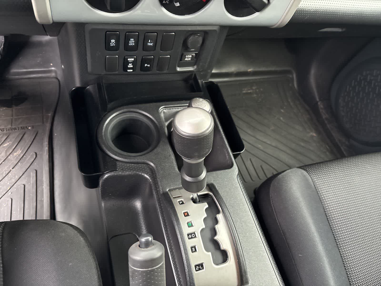 Thumbnail: 2014 Toyota FJ Cruiser - 12