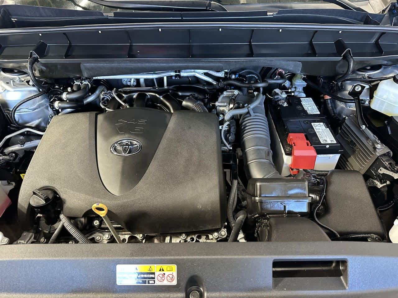 Thumbnail: 2022 Toyota Highlander - 8