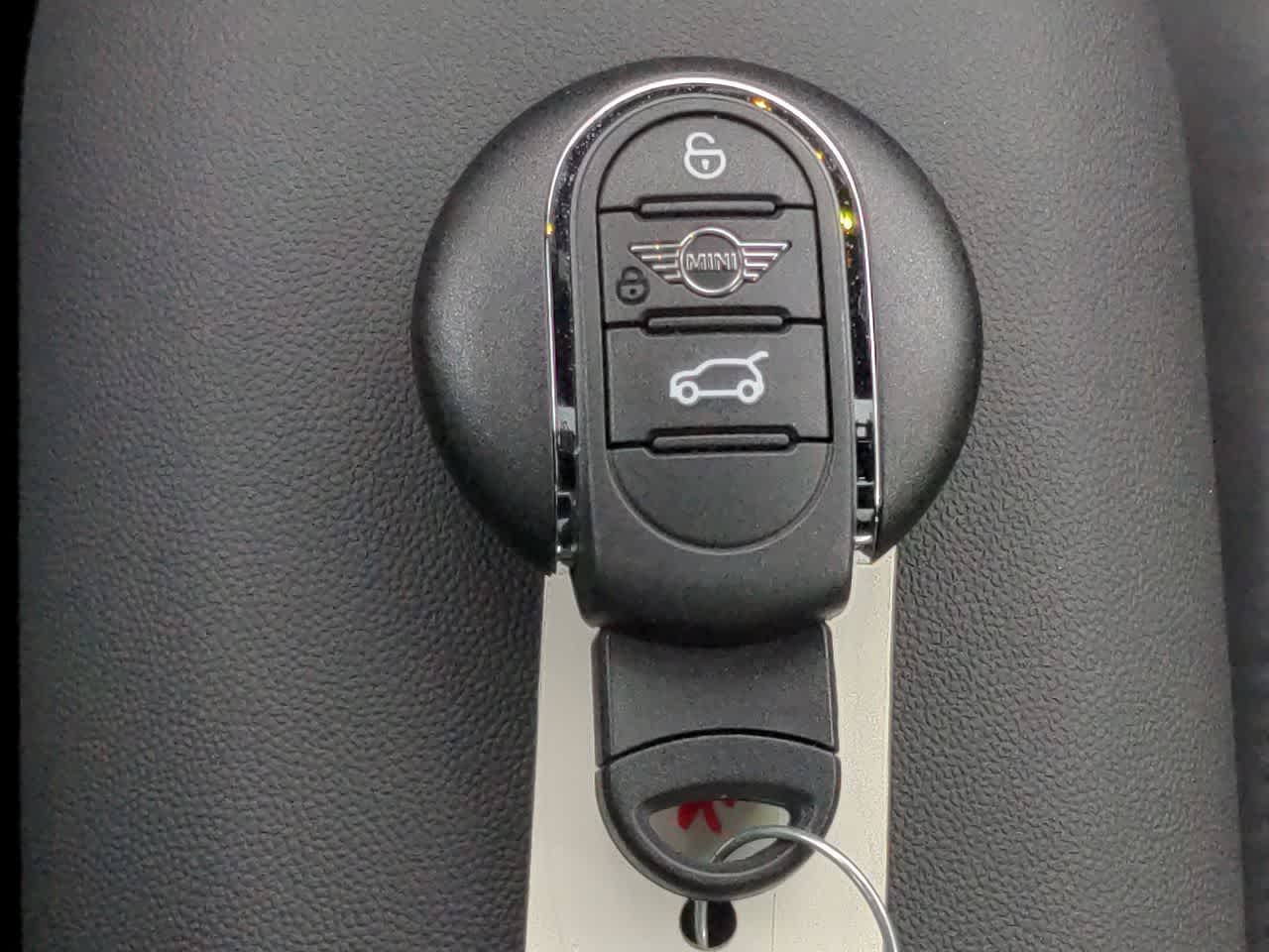 Thumbnail: 2023 MINI Cooper Hardtop - 34