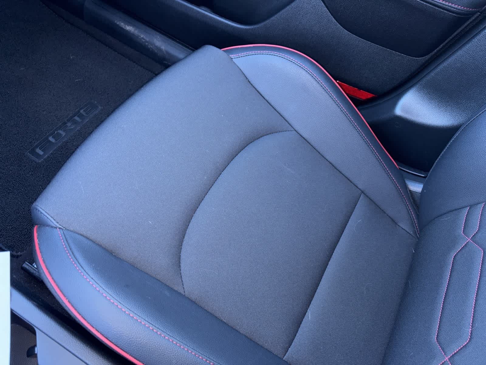 Thumbnail: 2023 Kia Forte - 7