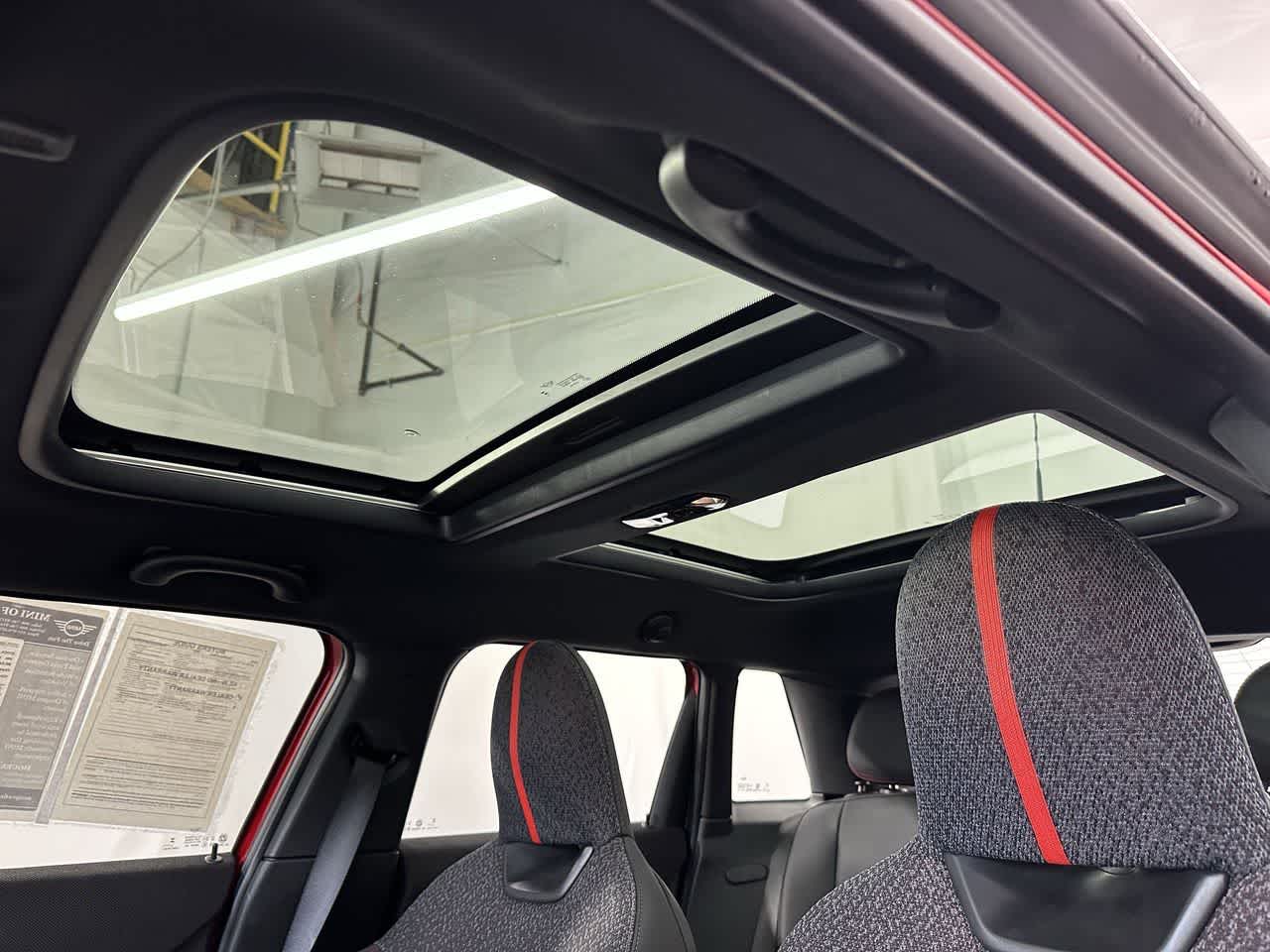 Thumbnail: 2025 MINI Cooper Hardtop - 14