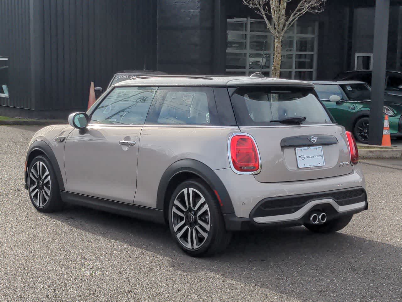 Thumbnail: 2023 MINI Cooper Hardtop - 4