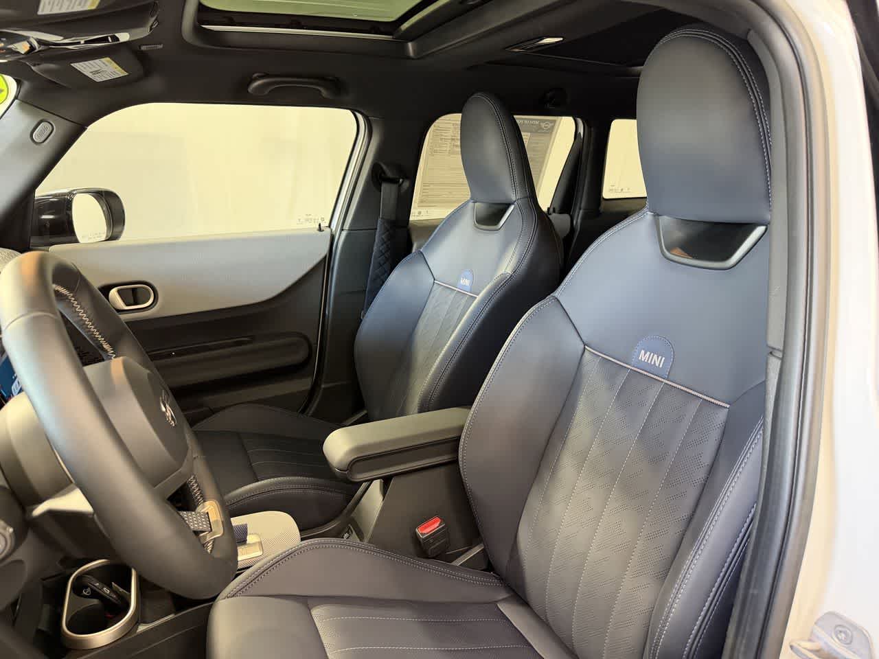 Thumbnail: 2025 MINI Cooper Hardtop - 11