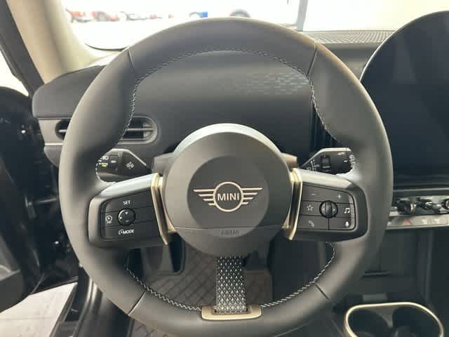 Thumbnail: 2025 MINI Cooper Hardtop - 15