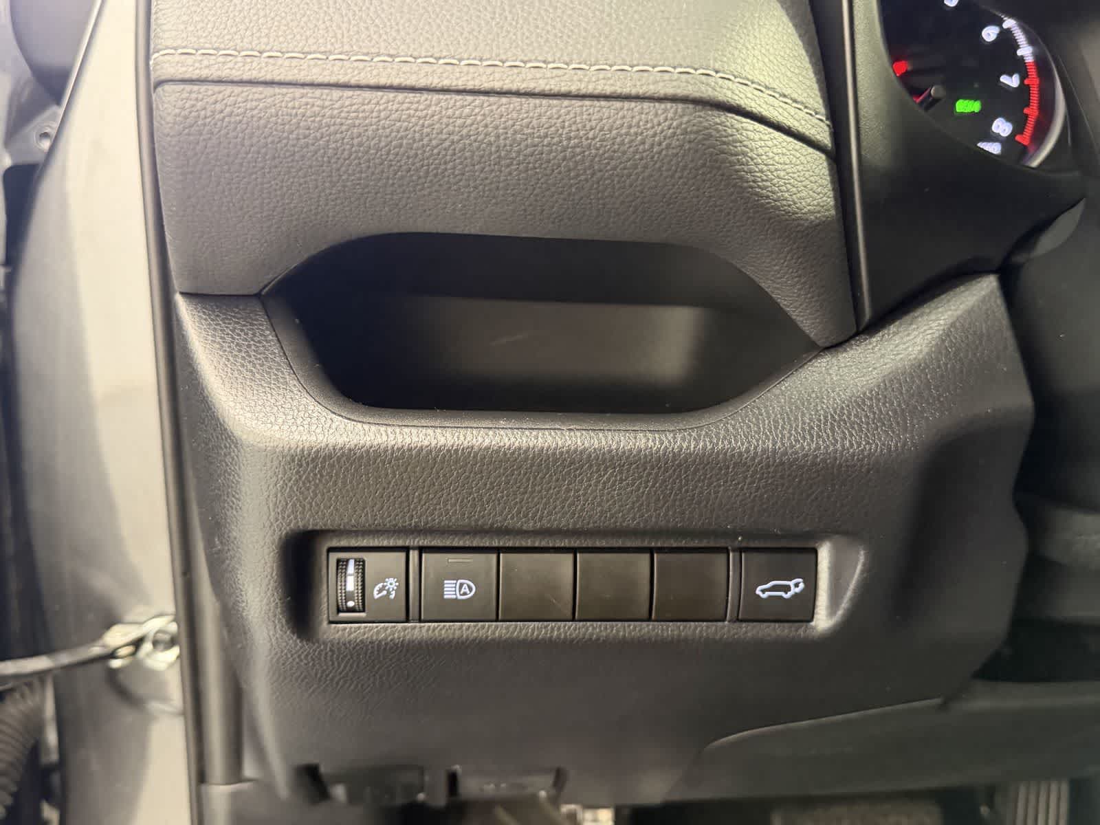 2019 Toyota RAV4 XLE - Photo 15