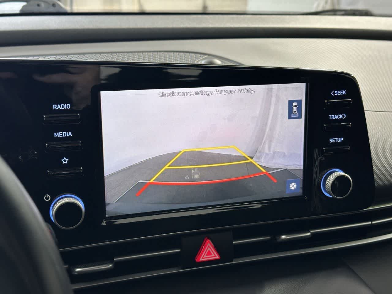 Thumbnail: 2022 Hyundai Elantra - 20