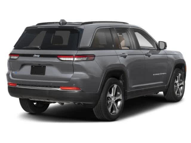 Thumbnail: 2022 Jeep Grand Cherokee - 3