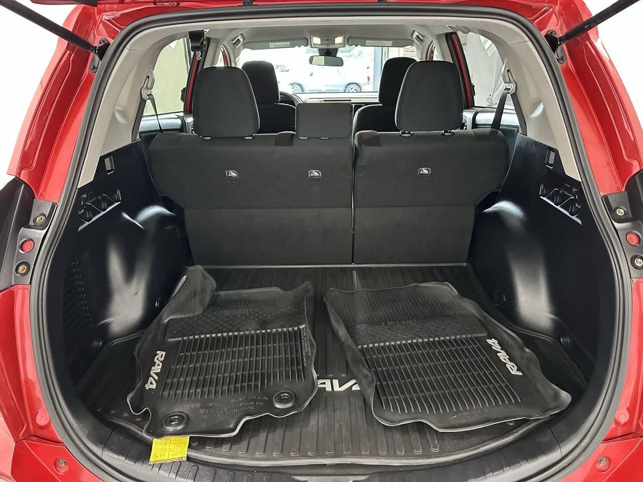 Thumbnail: 2017 Toyota RAV4 - 5