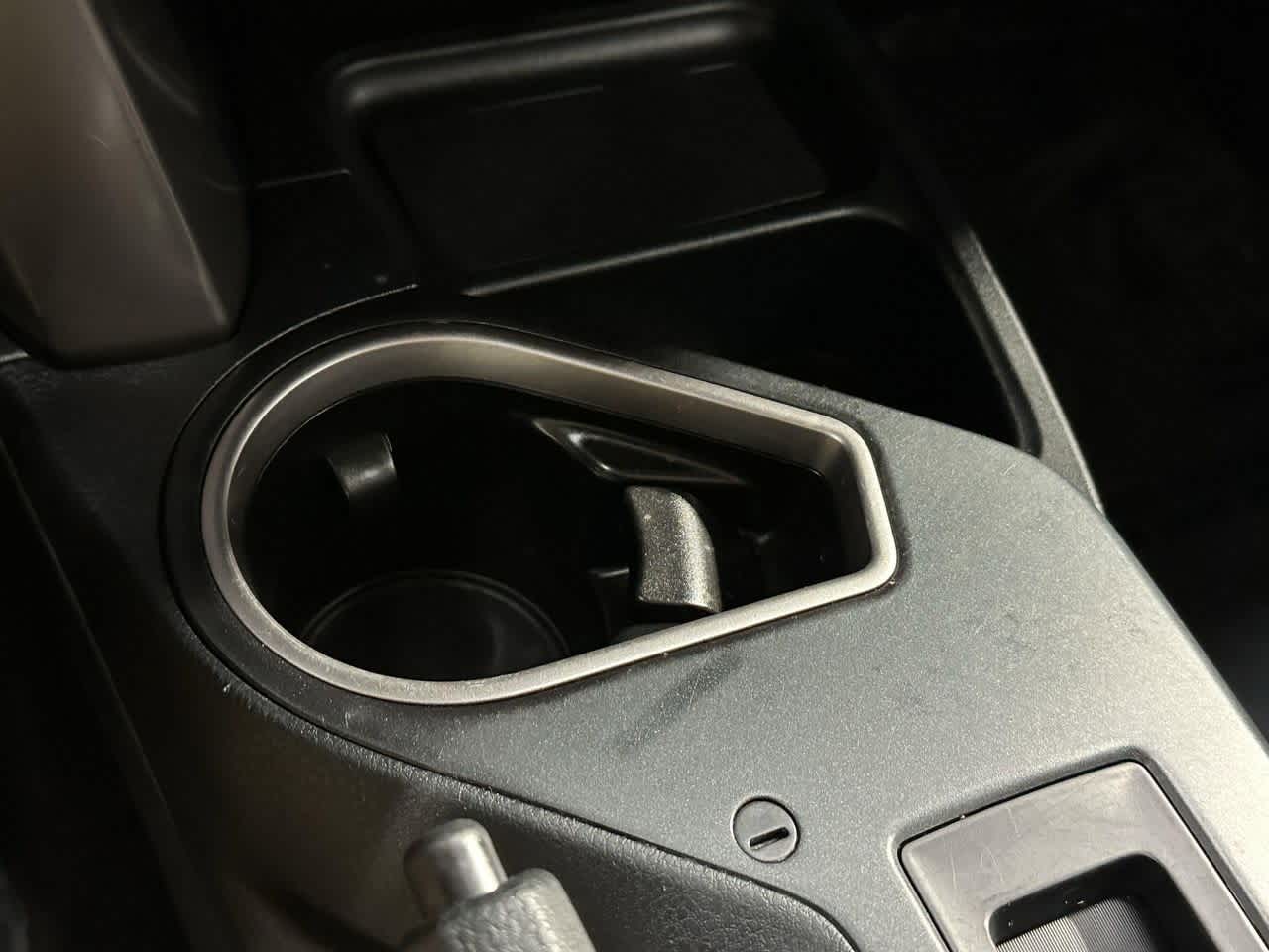 Thumbnail: 2017 Toyota RAV4 - 22