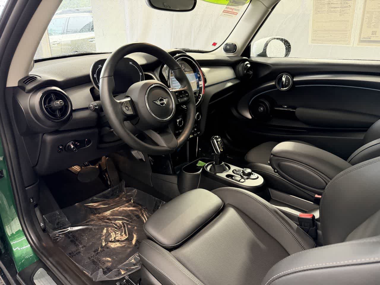 Thumbnail: 2024 MINI Cooper Hardtop - 9