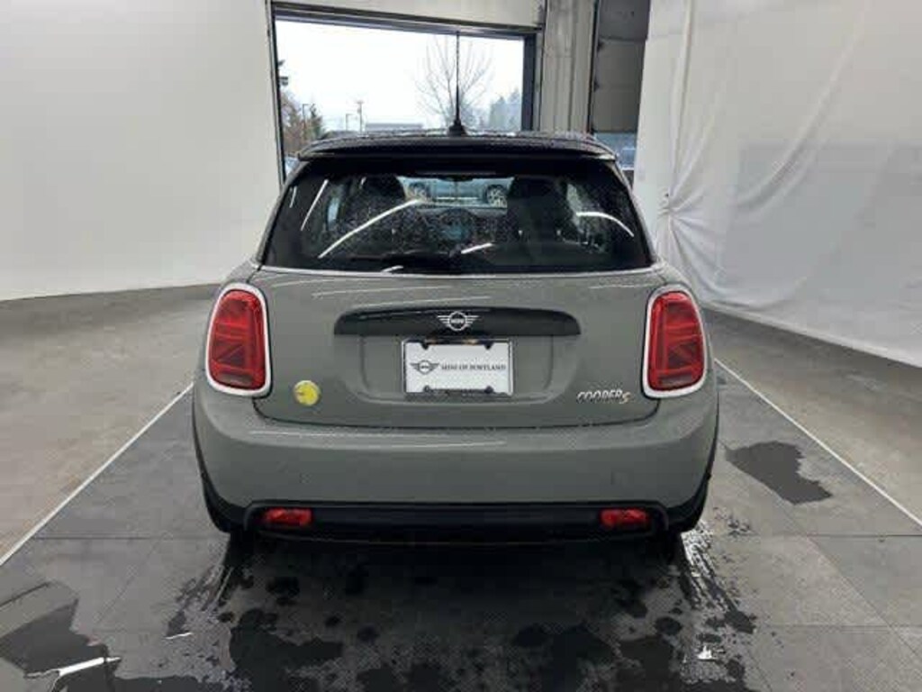 Used 2022 MINI Electric Hardtop 2 Door Cooper SE Hardtop 2 Door Hatchback
