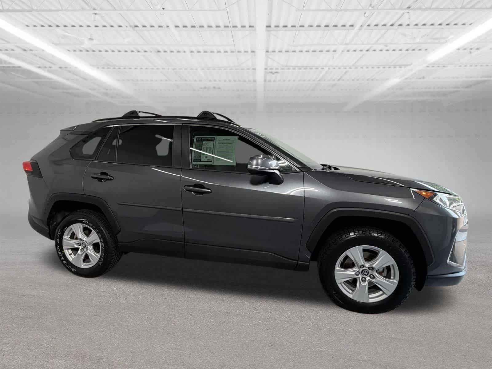 2019 Toyota RAV4 XLE - Photo 7
