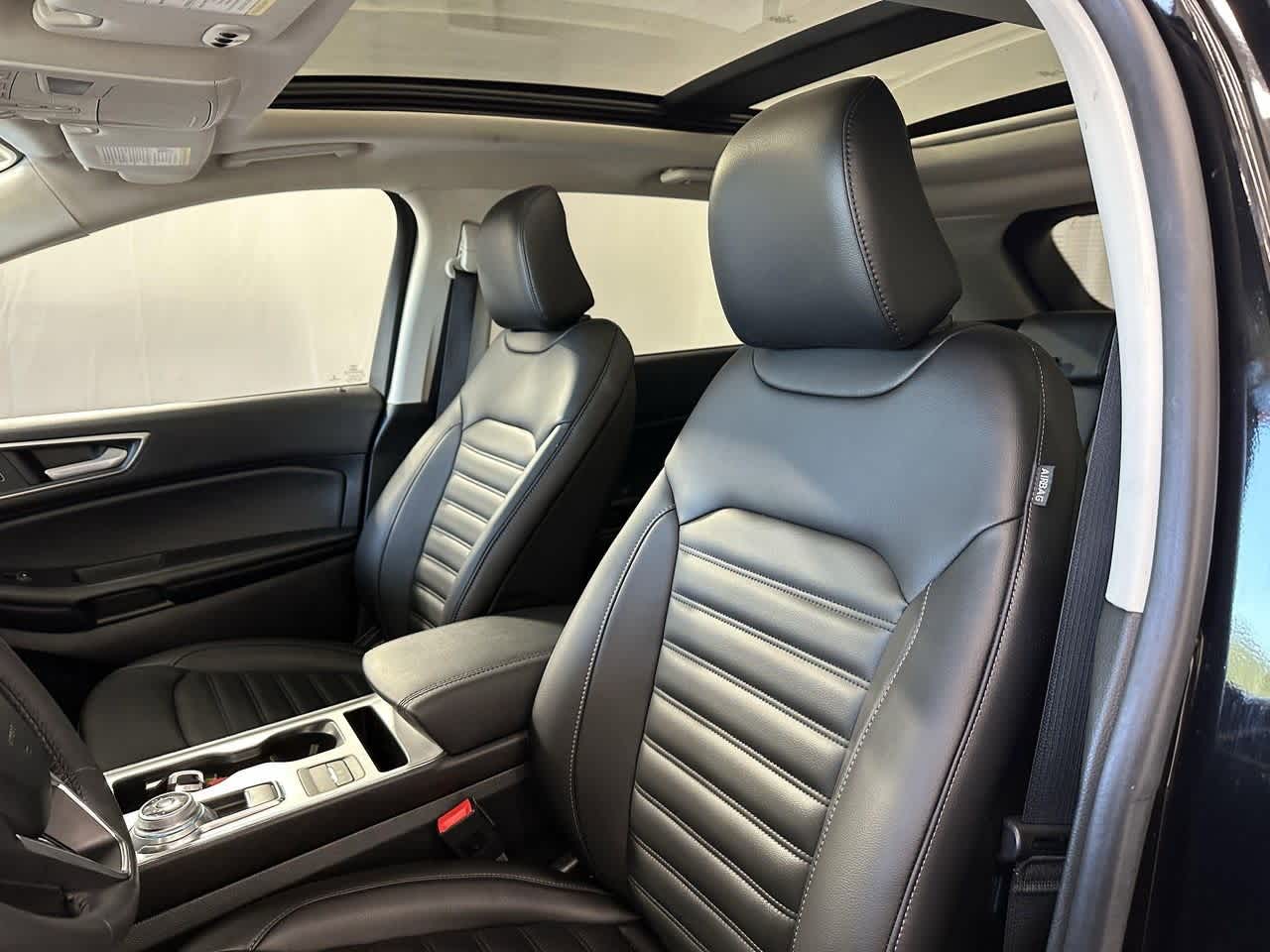 Thumbnail: 2022 Ford Edge - 10