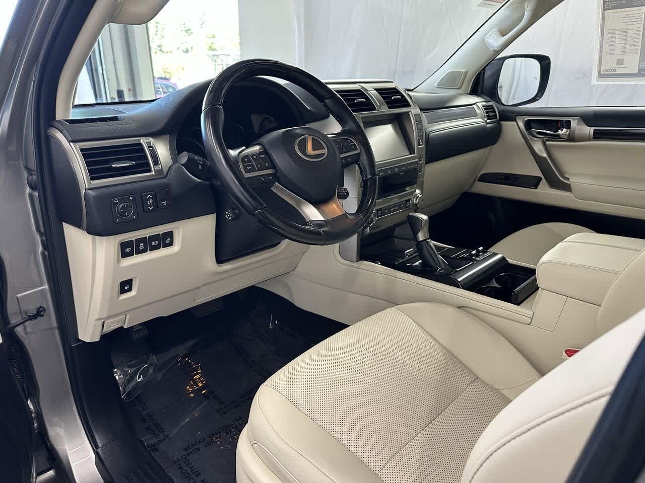 Thumbnail: 2021 Lexus GX - 9