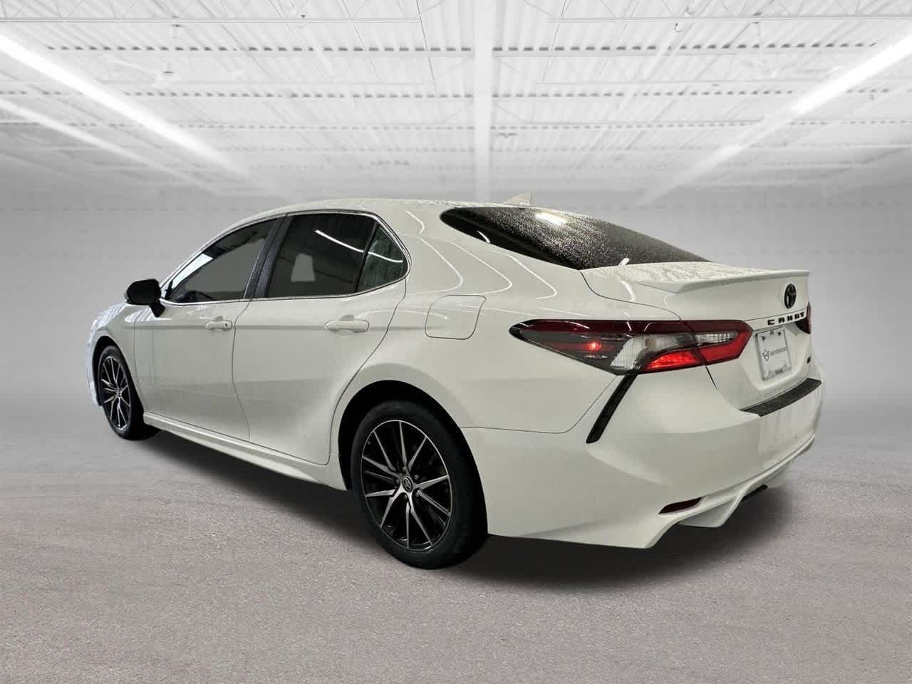 Thumbnail: 2023 Toyota Camry - 3