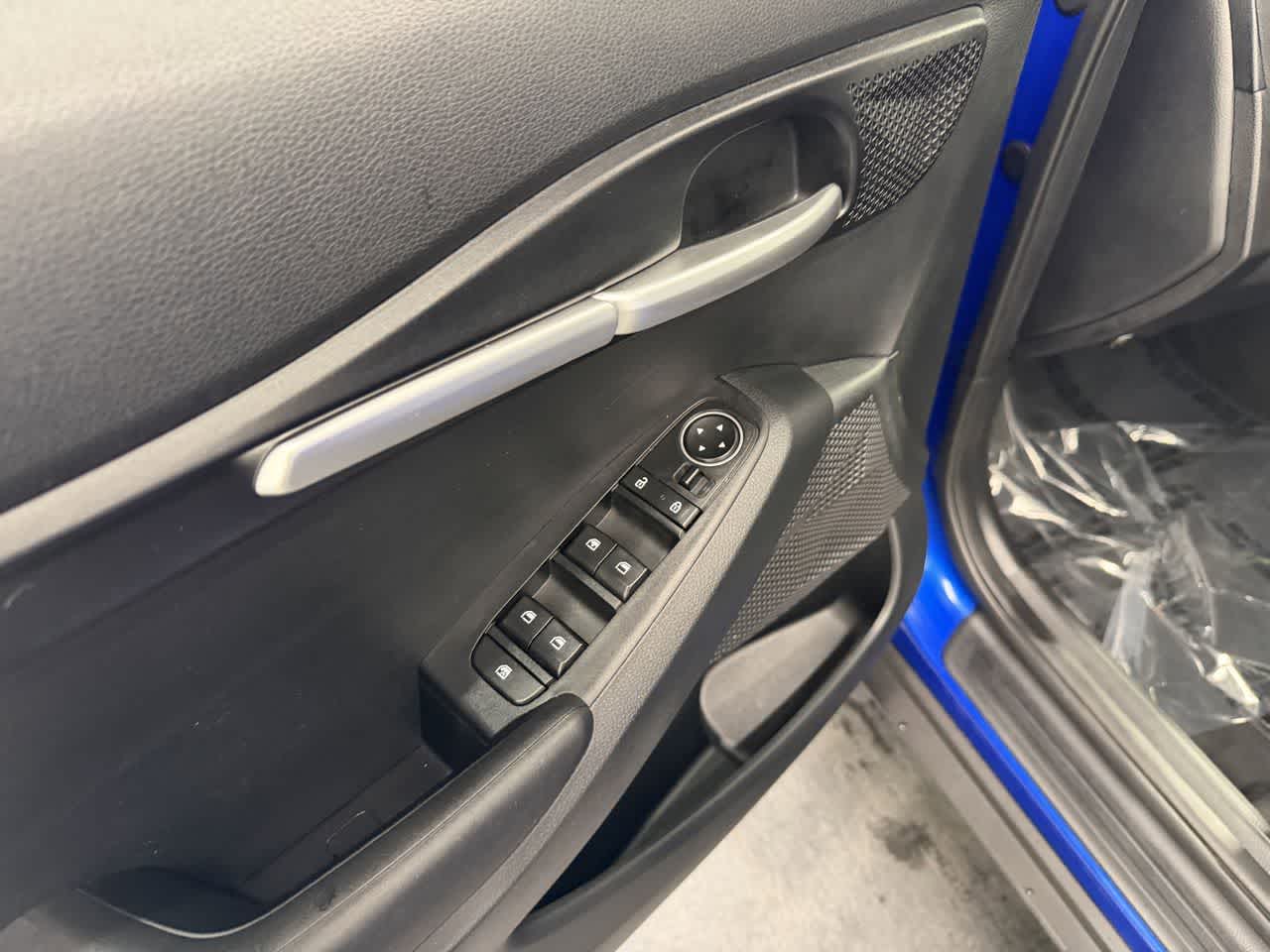 Thumbnail: 2023 Kia Seltos - 14