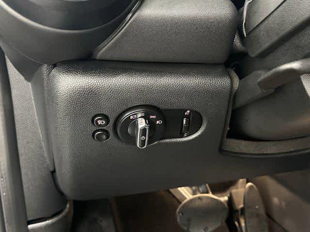 Thumbnail: 2022 MINI Cooper Hardtop - 14