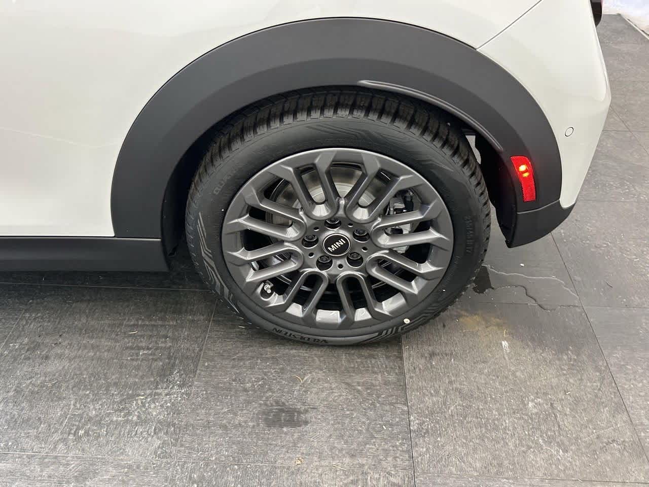 Thumbnail: 2026 MINI Cooper Hardtop - 23