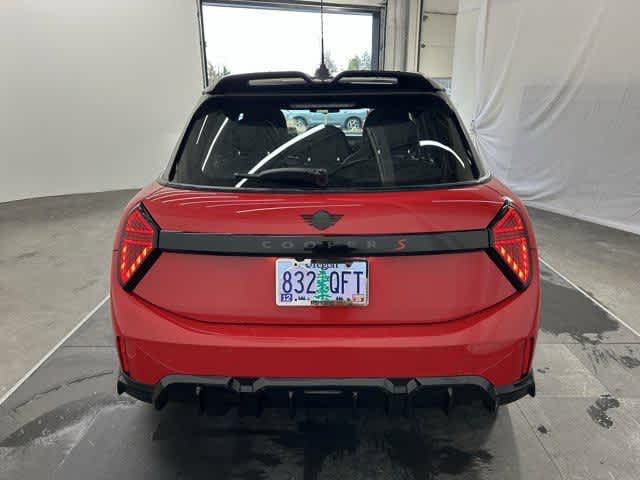 2025 Mini Cooper 4 Door Hardtop S Iconic photo 4