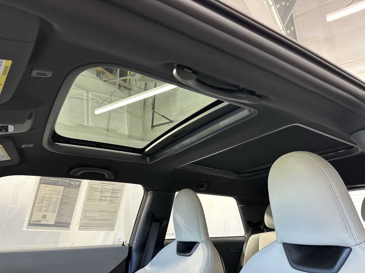 Thumbnail: 2025 MINI Cooper Hardtop - 12