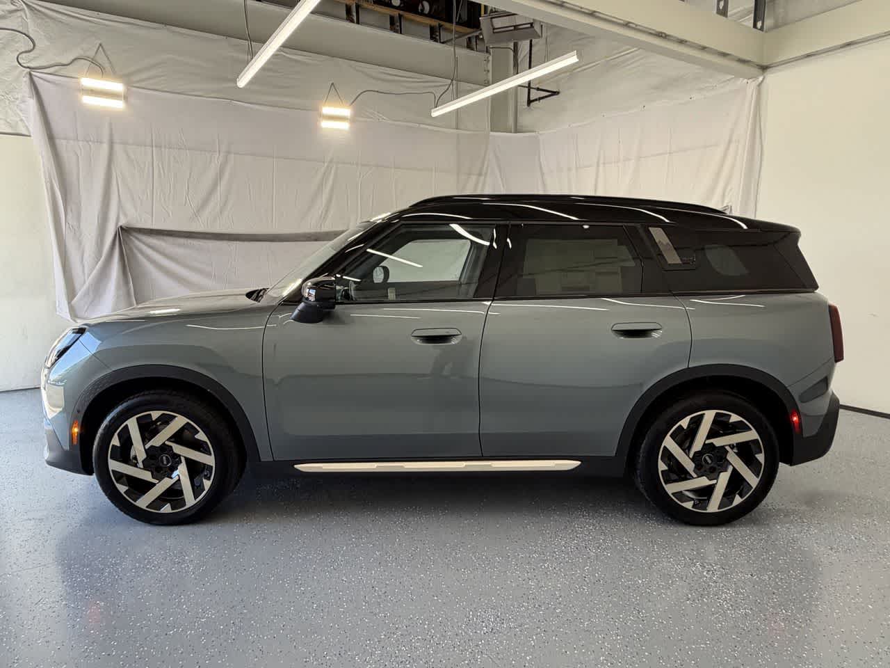 Thumbnail: 2026 MINI Cooper Countryman - 2