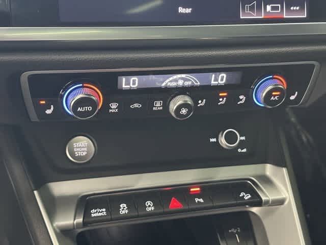 Thumbnail: 2020 Audi Q3 - 23