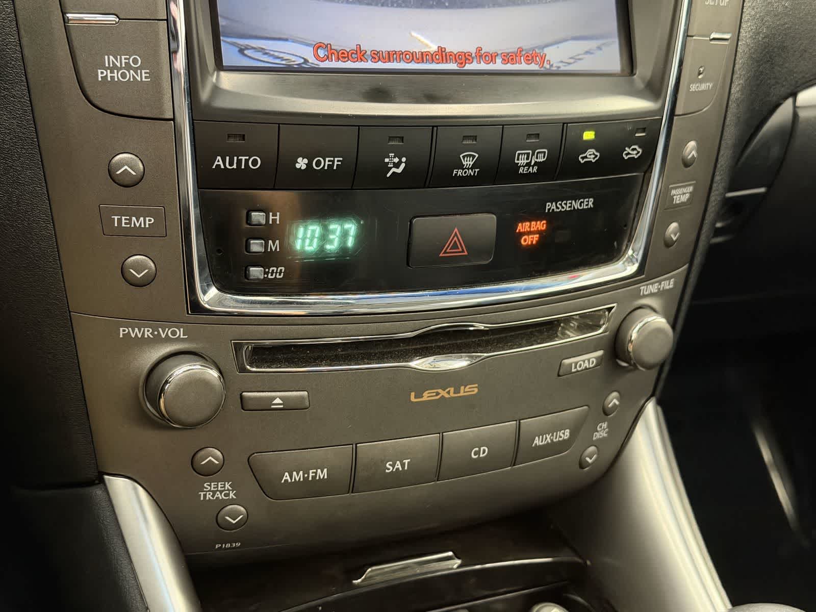 Thumbnail: 2011 Lexus IS - 20