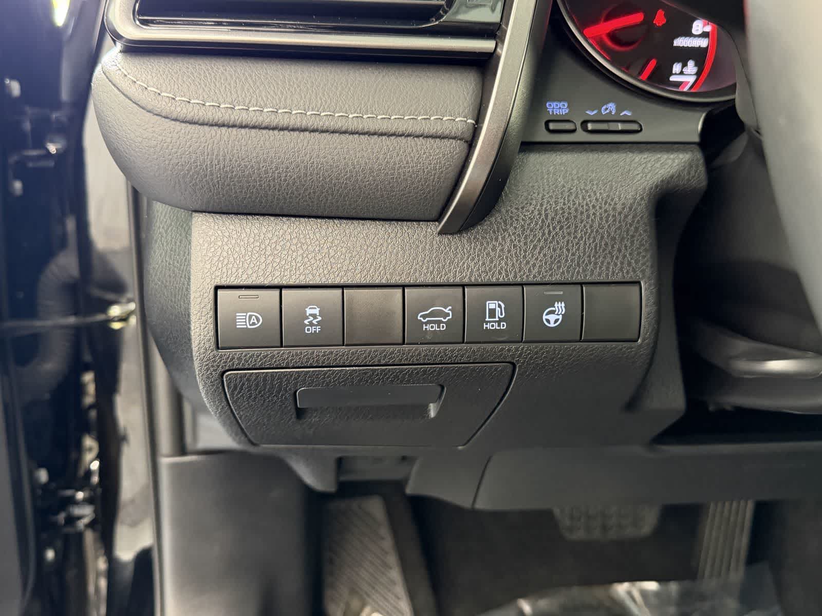 2022 Toyota Camry XSE - Photo 13