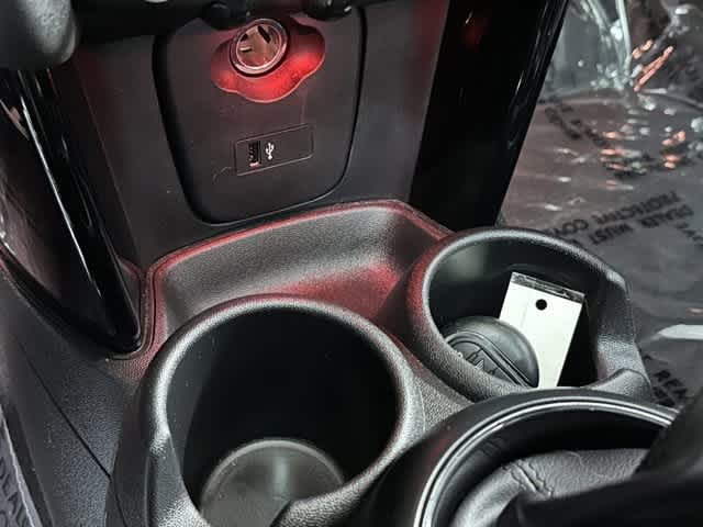 Thumbnail: 2019 MINI Cooper Hardtop - 22