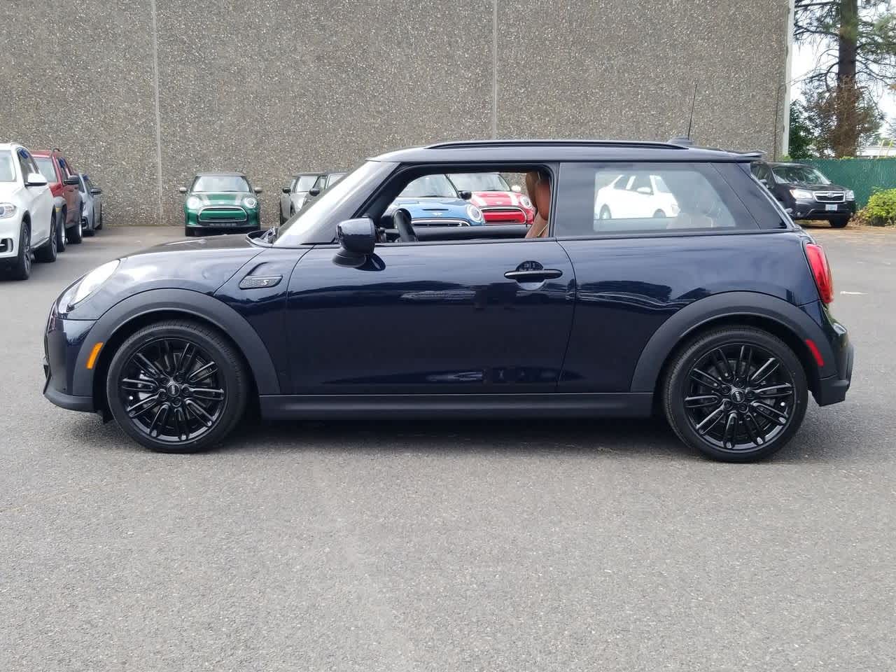 2023 MINI Cooper Hardtop S 3