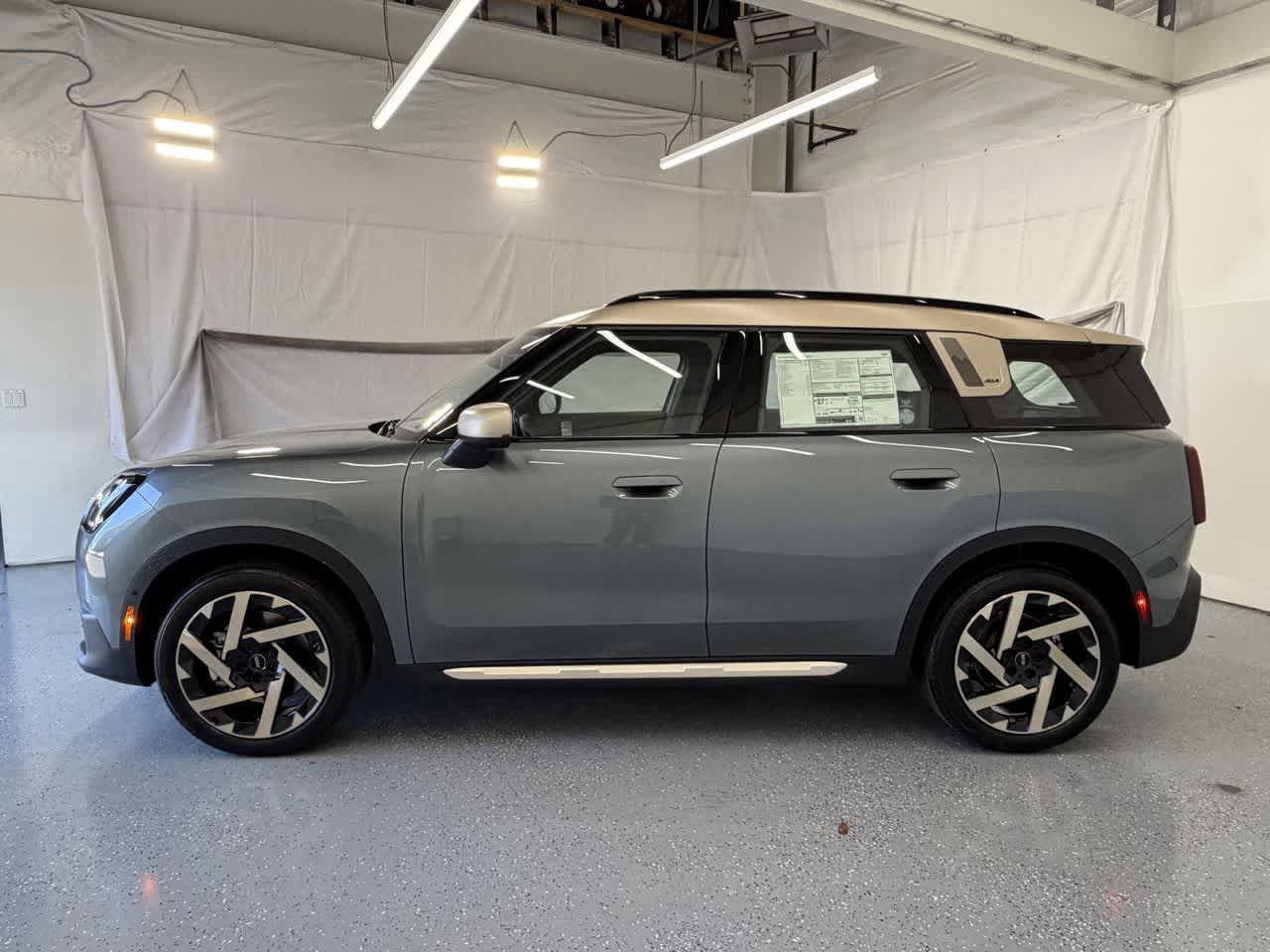 Thumbnail: 2026 MINI Cooper Countryman - 2