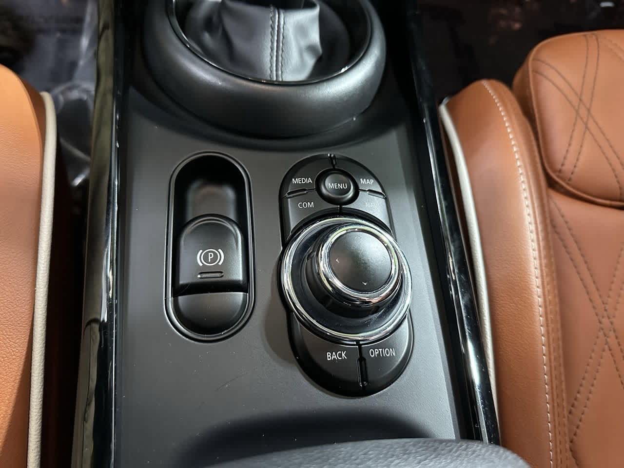 Thumbnail: 2023 MINI Cooper Clubman - 23