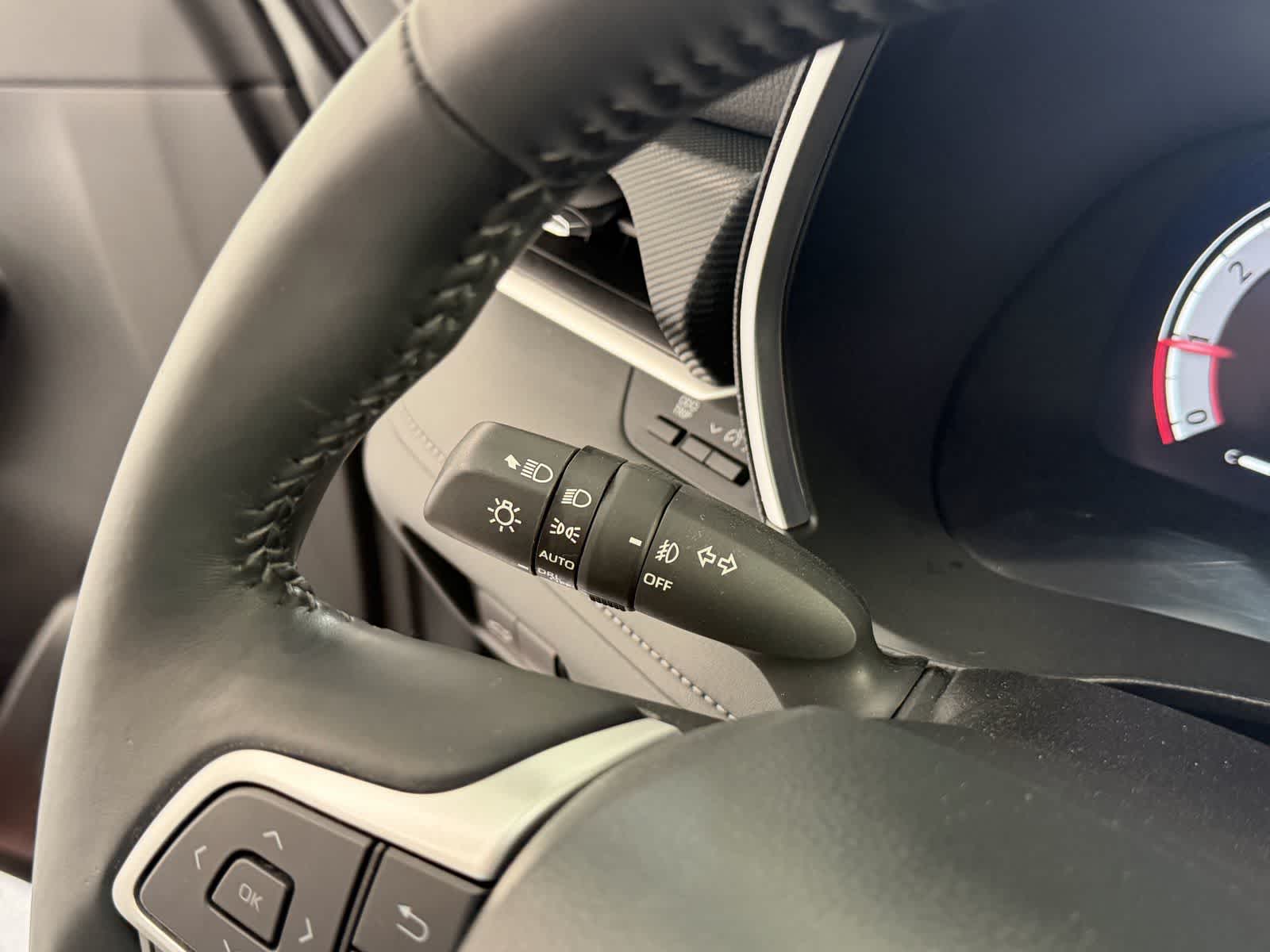 2025 Toyota Highlander XSE - Photo 18