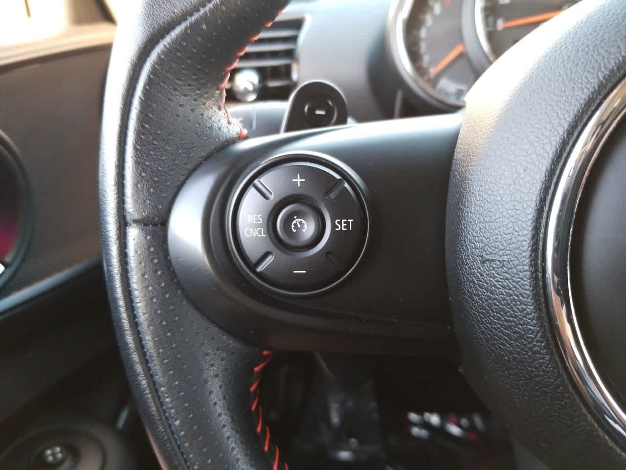Thumbnail: 2019 MINI Cooper Clubman - 23